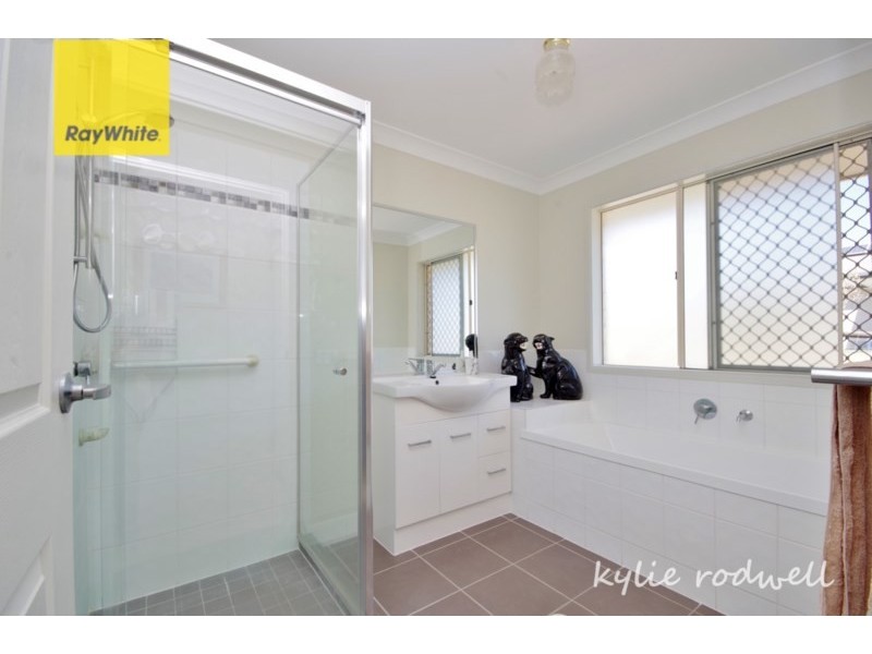 102 Carrigan Way, Gleneagle QLD 4285