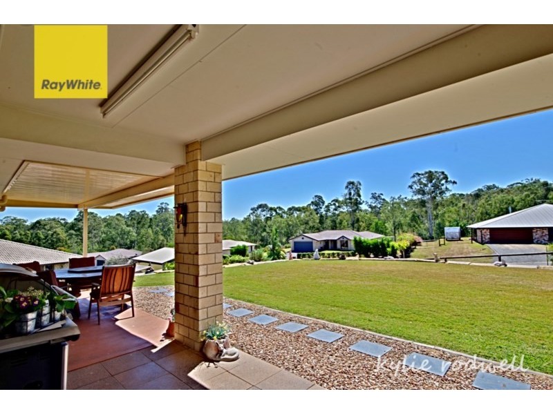 102 Carrigan Way, Gleneagle QLD 4285