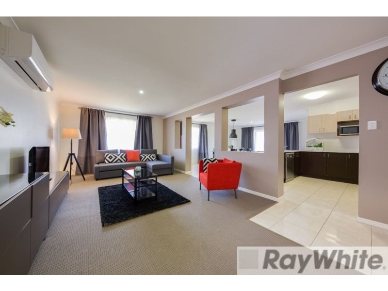 10 Phoebe Way, Gleneagle QLD 4285