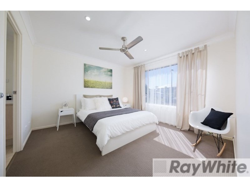 10 Phoebe Way, Gleneagle QLD 4285