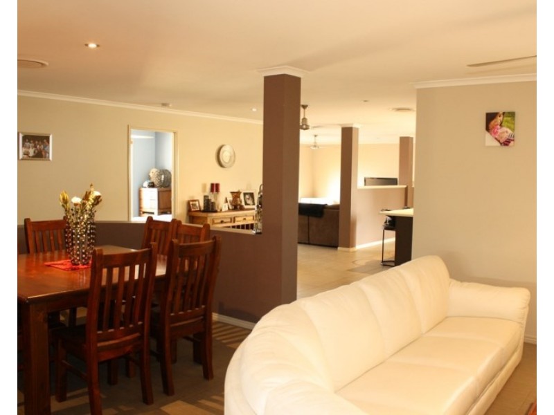 16-18 Oakdale Court, Gleneagle QLD 4285