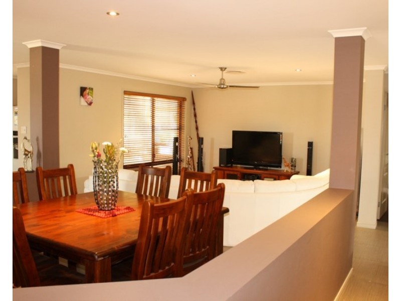 16-18 Oakdale Court, Gleneagle QLD 4285