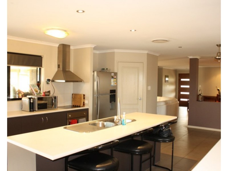 16-18 Oakdale Court, Gleneagle QLD 4285