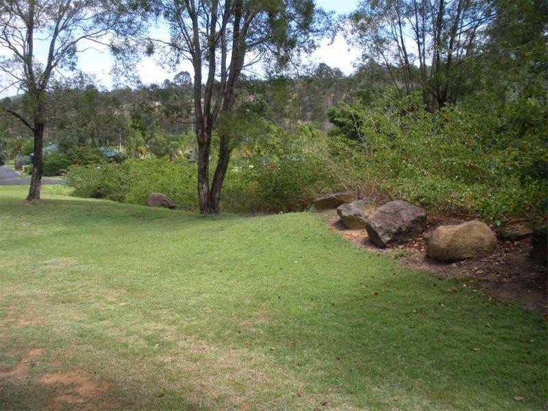 Unit 4 Yulgibar Close, Kooralbyn QLD 4285