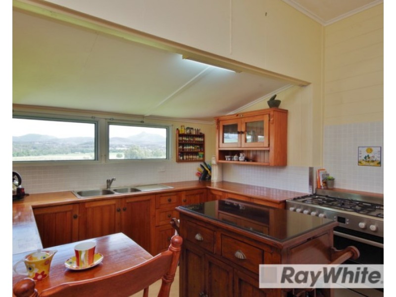 1017 Carney’s Creek, Croftby QLD 4310