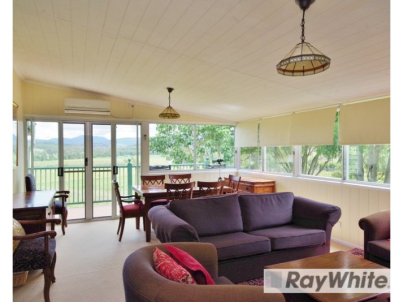 1017 Carney’s Creek, Croftby QLD 4310