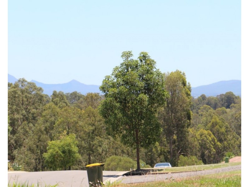 12 Camberwell Close, Gleneagle QLD 4285