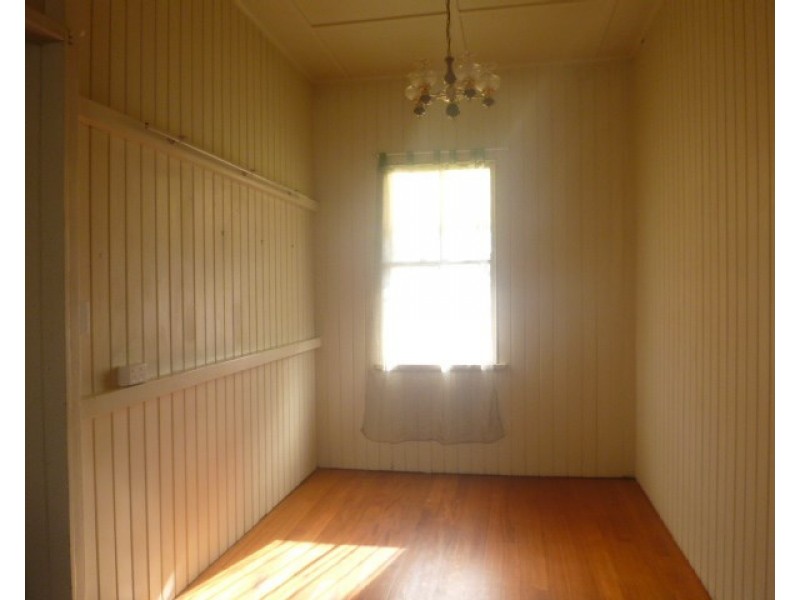 36 Albert Street, Beaudesert QLD 4285