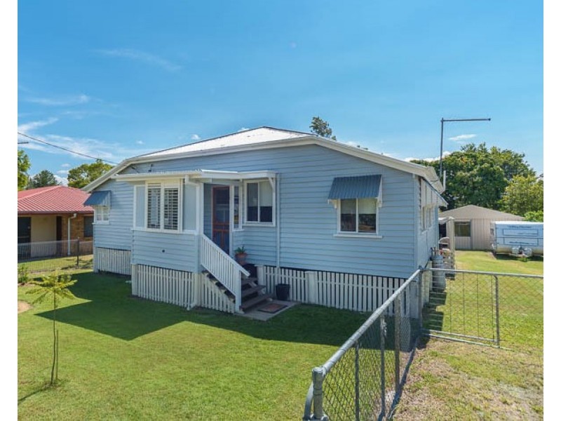 8 Ecole Street, Beaudesert QLD 4285