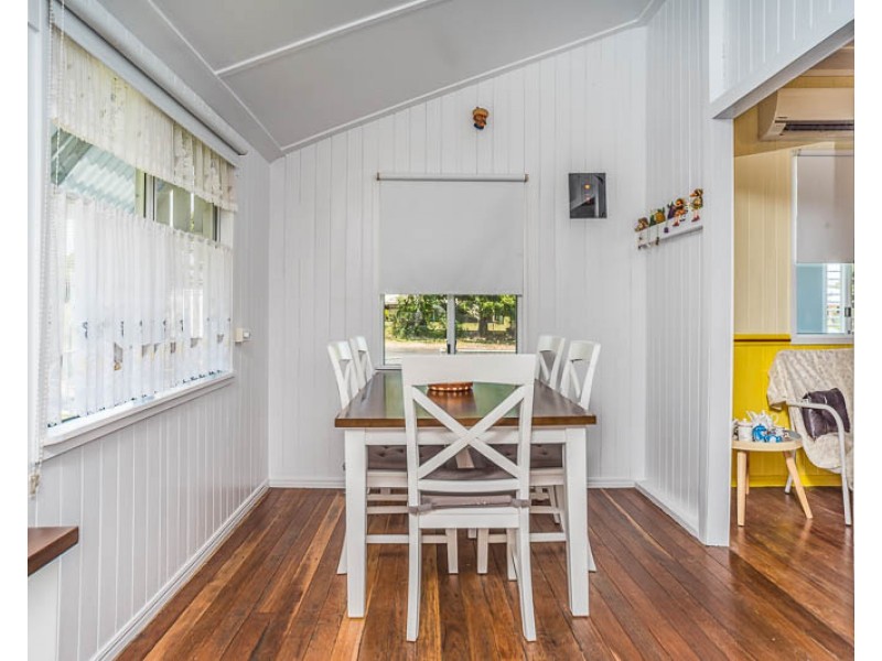 8 Ecole Street, Beaudesert QLD 4285