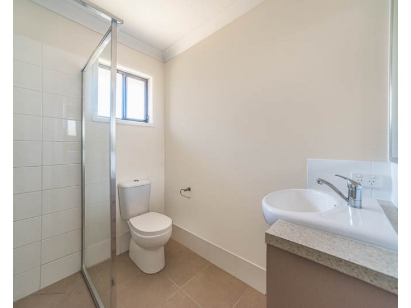 5 Lachlan Street, Gleneagle QLD 4285