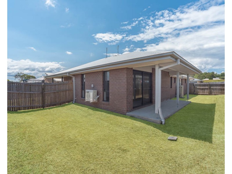 5 Lachlan Street, Gleneagle QLD 4285