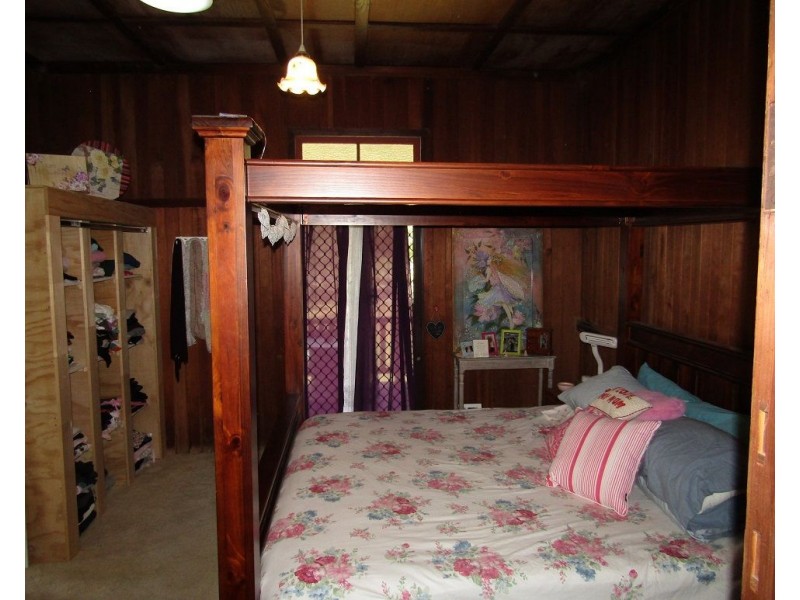 2020 Christmas Creek Road, Lamington QLD 4285