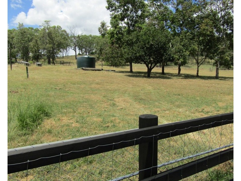 2020 Christmas Creek Road, Lamington QLD 4285