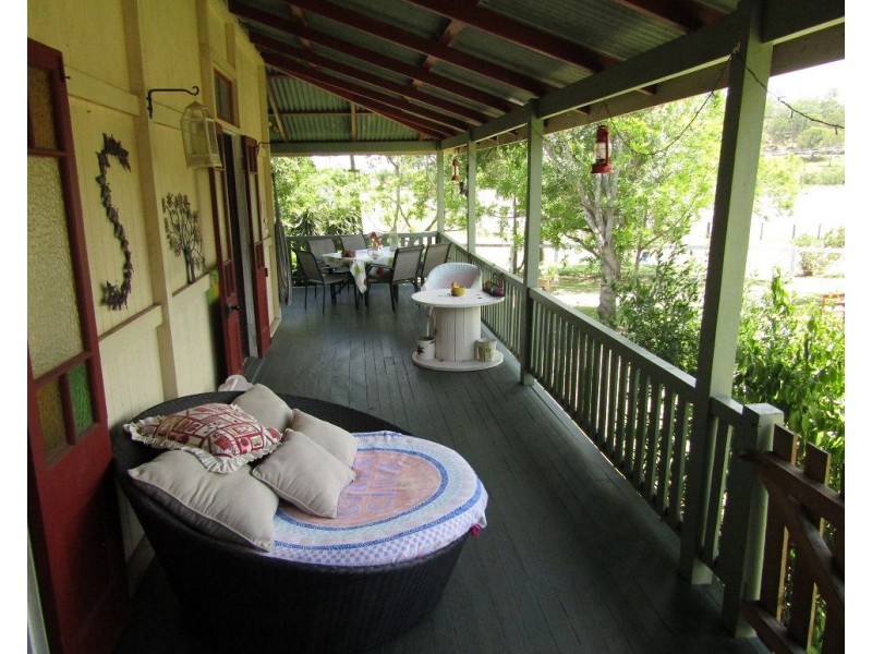 2020 Christmas Creek Road, Lamington QLD 4285