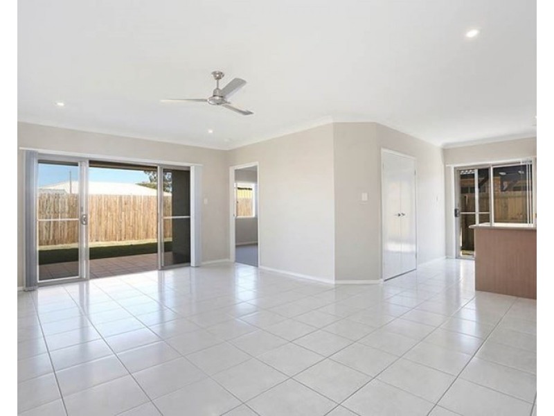 14 Bromelton Street, Beaudesert QLD 4285