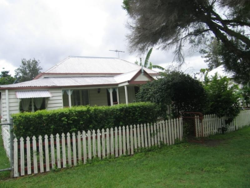 17 Duckett Street, Beaudesert QLD 4285