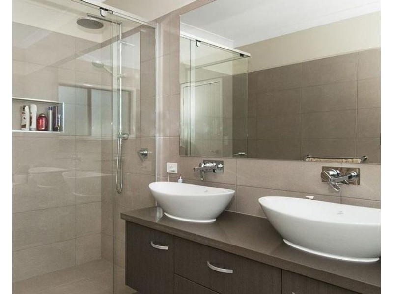 1-13 BREDALBANE Street, Mundoolun QLD 4285