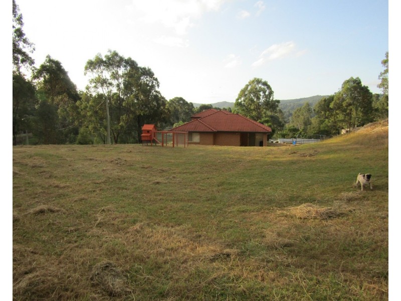 103 Smales Close, Kooralbyn QLD 4285