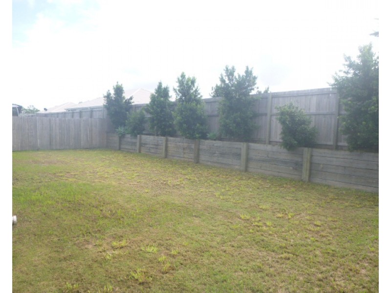 11 Phoebe Way, Gleneagle QLD 4285