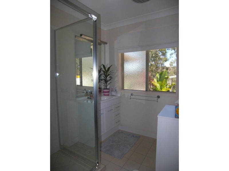 69-71 Scarvell Place, Kooralbyn QLD 4285