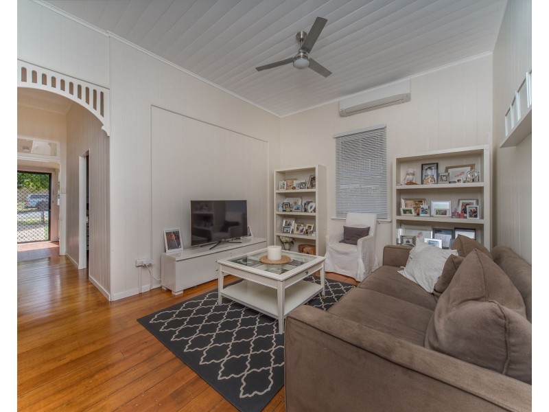 17 Eaglesfield Street, Beaudesert QLD 4285