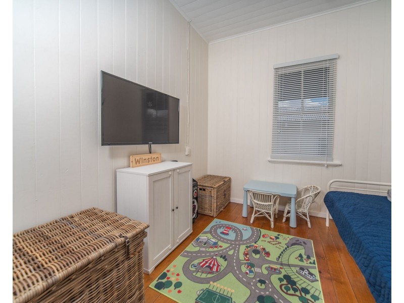 17 Eaglesfield Street, Beaudesert QLD 4285