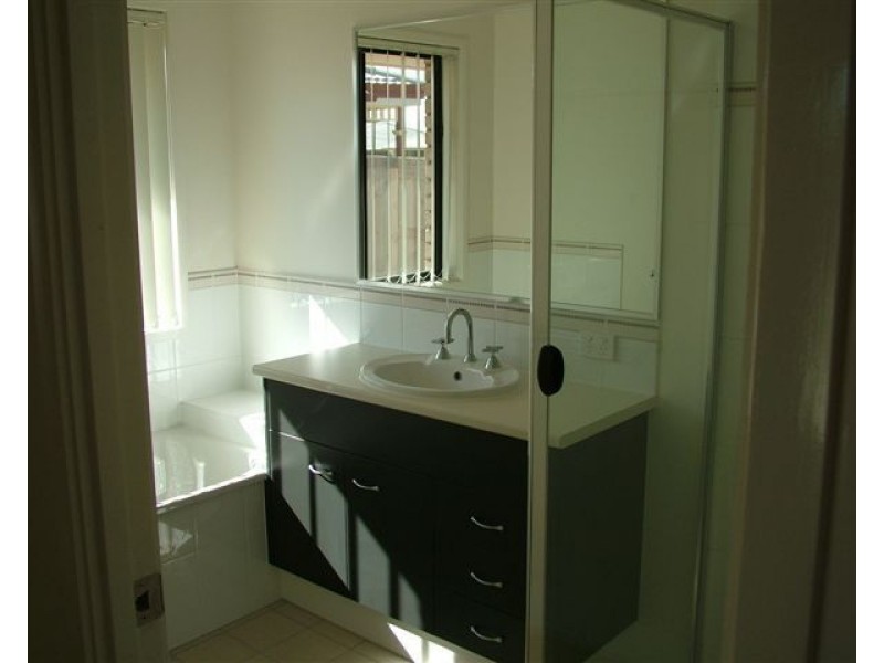 16 Hillside Crescent, Beaudesert QLD 4285