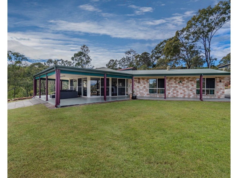 47-51 White Place, Kooralbyn QLD 4285