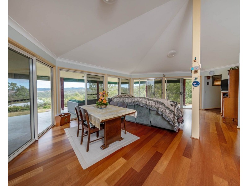 47-51 White Place, Kooralbyn QLD 4285