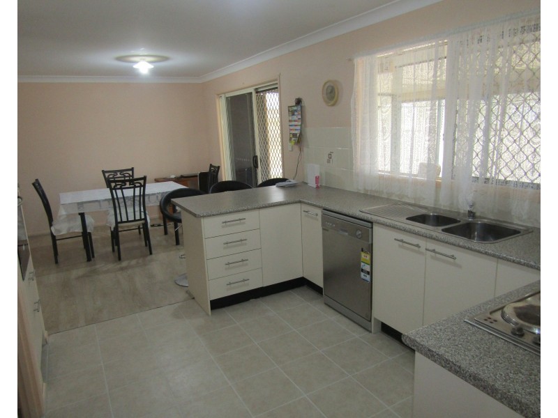 38-40 Russell Court, Cedar Grove QLD 4285