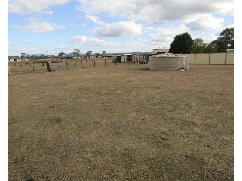 38-40 Russell Court, Cedar Grove QLD 4285