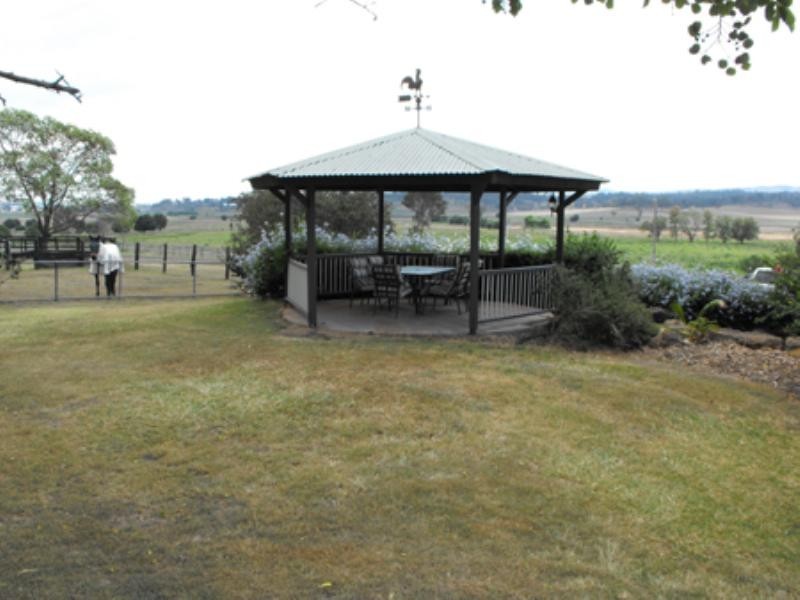 228 Oaky Creek Road, Innisplain QLD 4285