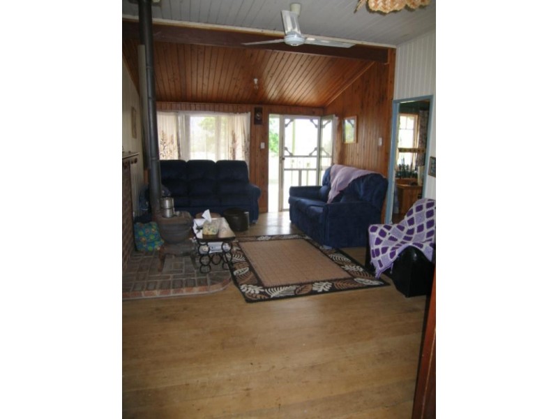 35 Tramway Road, Tabooba QLD 4285