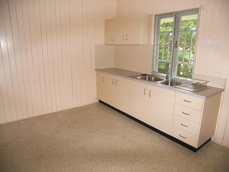 16 Anna Street, Beaudesert QLD 4285