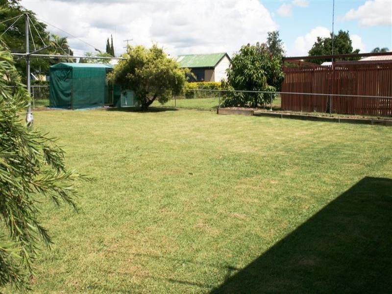 8 Cavell Avenue, Beaudesert QLD 4285