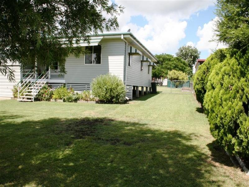 8 Cavell Avenue, Beaudesert QLD 4285