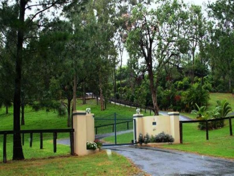 101 Vonda Youngman Drive, Tamborine QLD 4270