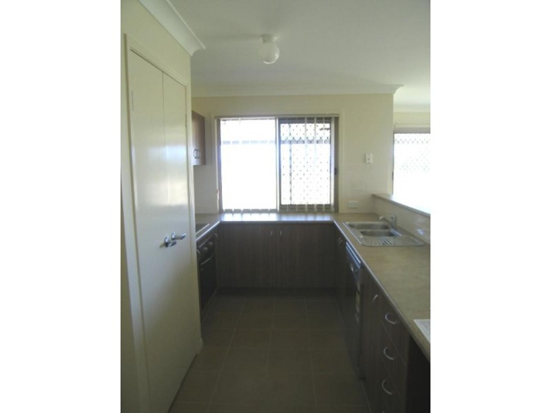 15 Hillside Crescent, Beaudesert QLD 4285