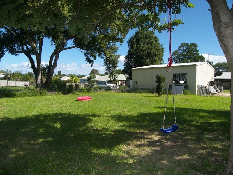 4 Dunsinane Street, Beaudesert QLD 4285