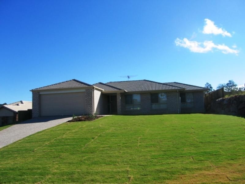 13 Hillside Crescent, Beaudesert QLD 4285