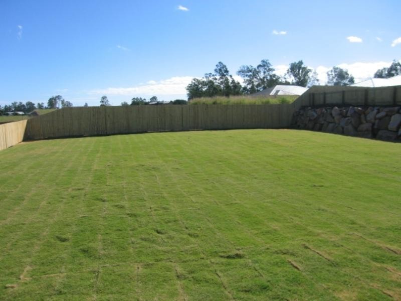 13 Hillside Crescent, Beaudesert QLD 4285