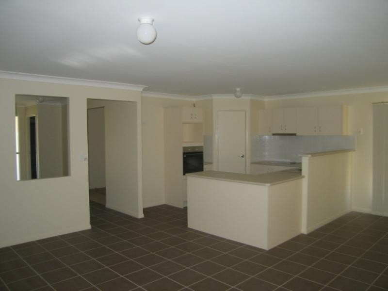 13 Hillside Crescent, Beaudesert QLD 4285