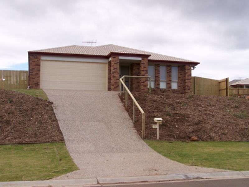 19 Hillside Crescent, Beaudesert QLD 4285