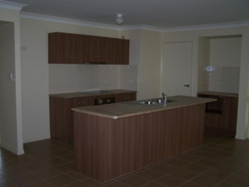 19 Hillside Crescent, Beaudesert QLD 4285