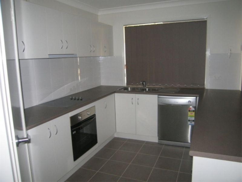 32 Hillside Crescent, Beaudesert QLD 4285