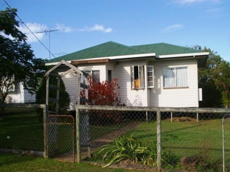 7 Hart Street, Beaudesert QLD 4285