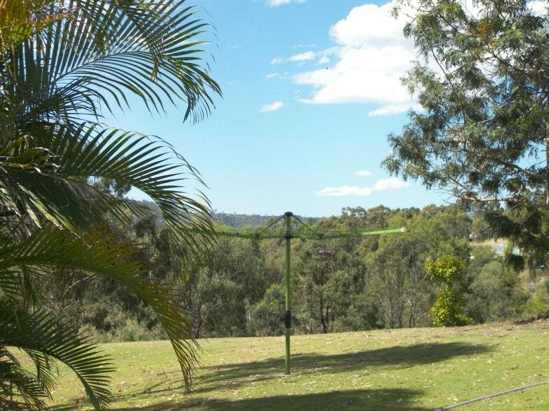 213-223 Walker Drive, Kooralbyn QLD 4285