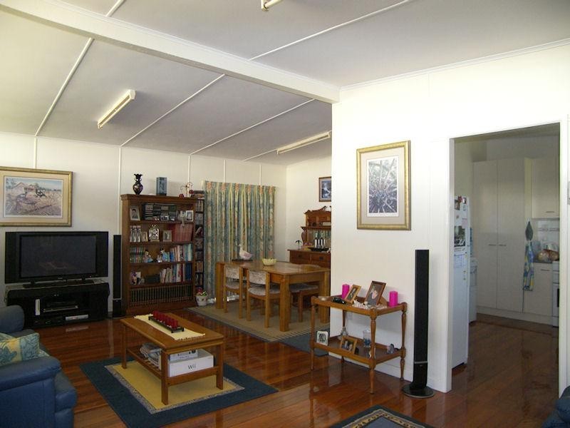 18 Kamarooka Street, Beaudesert QLD 4285