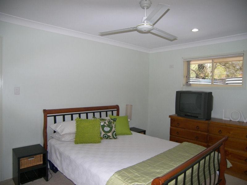 42 Flametree Court, Cedar Grove QLD 4285